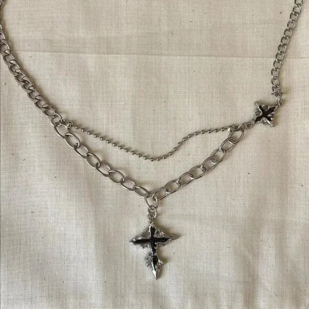 y2k 2000s grunge crystal cross pendant necklace
